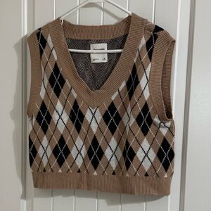 Abercrombie & Fitch Tan and Black Knit Sweater Vest
